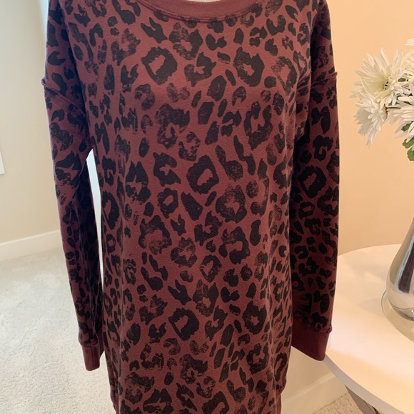 Peyton Jensen long sweatshirt in copper copper - Picture 4 of 7